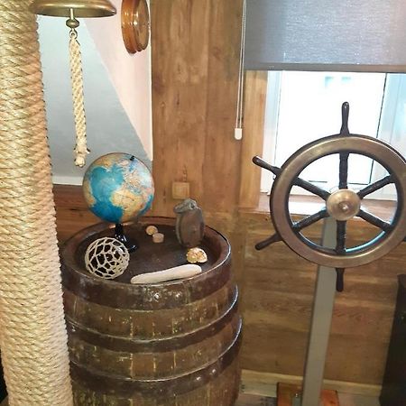 Yacht Club Apartment Liepaja Bagian luar foto