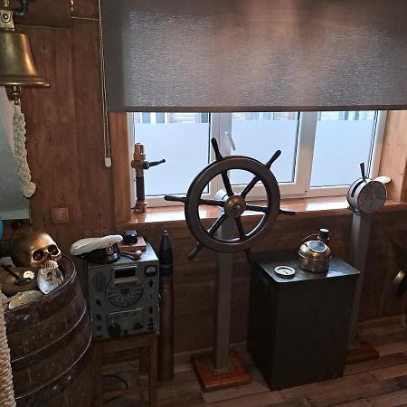 Yacht Club Apartment Liepaja Bagian luar foto
