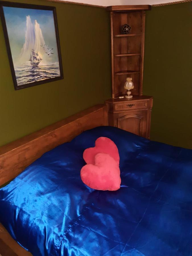 Yacht Club Apartment Liepaja Bagian luar foto