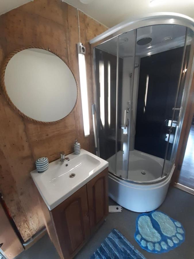 Yacht Club Apartment Liepaja Bagian luar foto