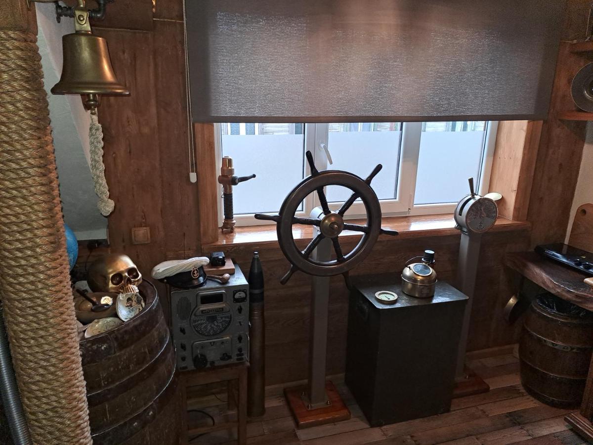 Yacht Club Apartment Liepaja Bagian luar foto
